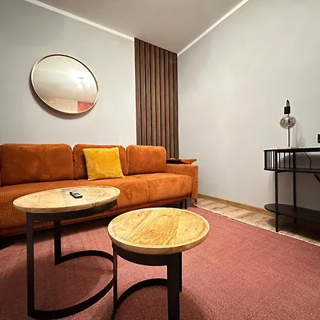 Апартаменти Momoapart - By The Odra River - Free Parking Spot
